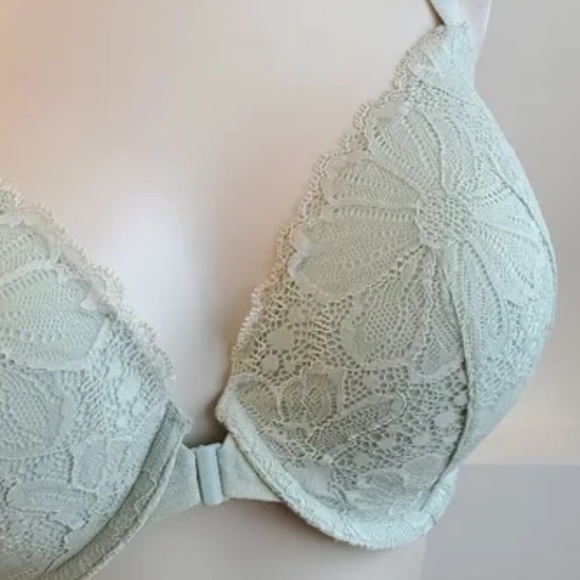 Victoria’s Secret Sexy Tee Lightly Lined Lace Demi Bra - Picture 2 of 8